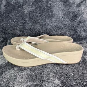 VIONIC Womens 380 High Tide Leather Beige Orthopedic Slip On Sandal Size 10